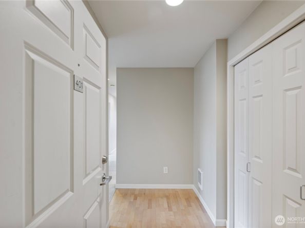 7301 5th Avenue NE 401, Seattle WA 98115