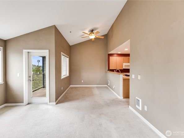 7301 5th Avenue NE 401, Seattle WA 98115