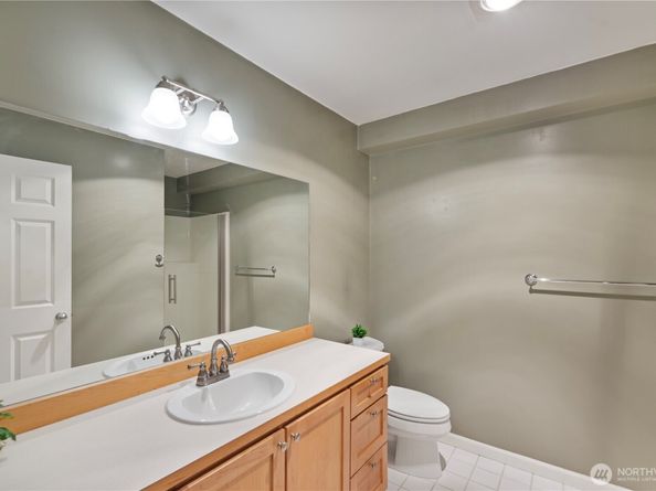 7301 5th Avenue NE 401, Seattle WA 98115