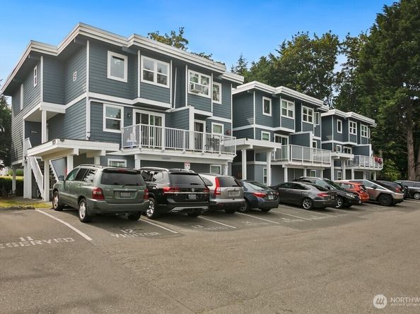 6705 204th Street SW B203, Lynnwood WA 98036