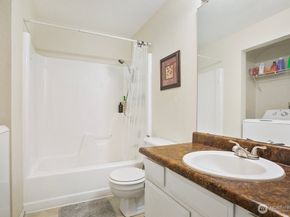 6705 204th Street SW B203, Lynnwood WA 98036