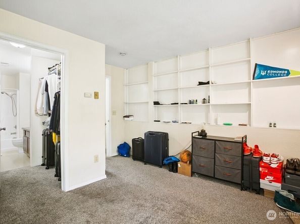 6705 204th Street SW B203, Lynnwood WA 98036