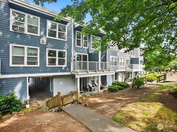 6705 204th Street SW B203, Lynnwood WA 98036
