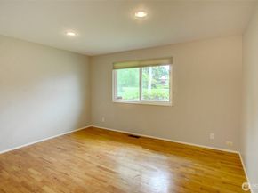 2102 172nd Avenue NE, Bellevue WA 98008