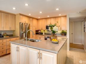 2102 172nd Avenue NE, Bellevue WA 98008