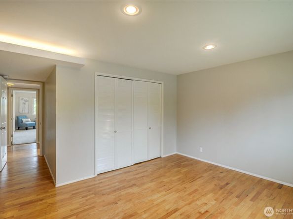 2102 172nd Avenue NE, Bellevue WA 98008