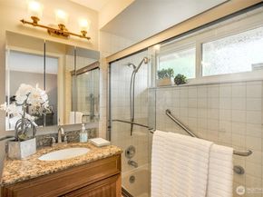 2102 172nd Avenue NE, Bellevue WA 98008