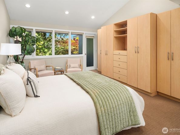 2345 42nd Avenue E, Seattle WA 98112
