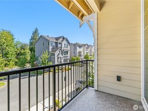 2204 176th Place SW 3, Lynnwood WA 98037