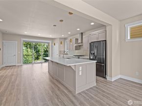 2204 176th Place SW 3, Lynnwood WA 98037