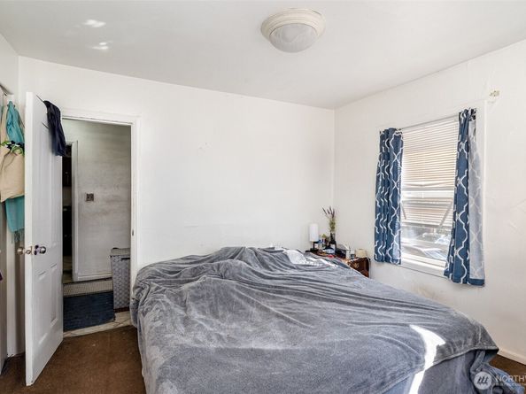 2159 52nd Avenue SW, Seattle WA 98116