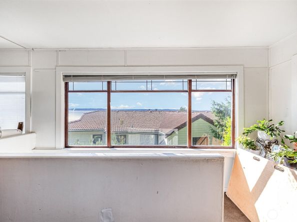 2159 52nd Avenue SW, Seattle WA 98116