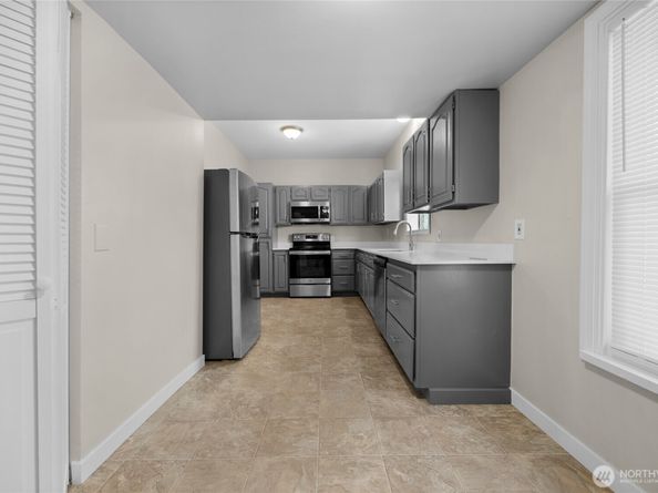 1925 Lombard A, Everett WA 98201