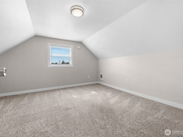 1925 Lombard A, Everett WA 98201