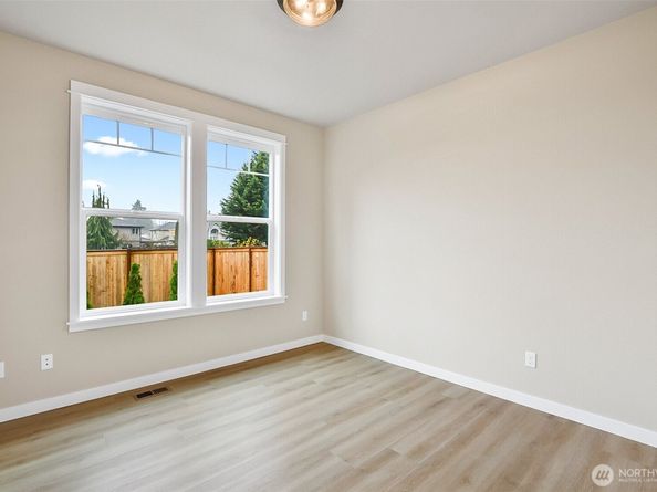 2225 124th Street SE, Everett WA 98208