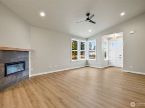 2225 124th Street SE, Everett WA 98208