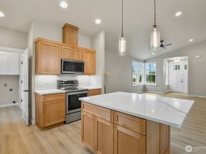 2225 124th Street SE, Everett WA 98208