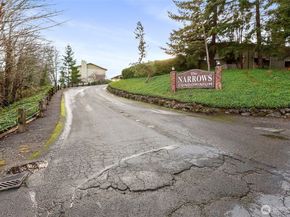 3400 Narrows View Lane NE 204, Bremerton WA 98310
