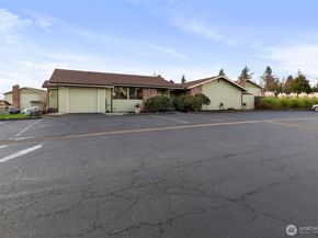 3400 Narrows View Lane NE 204, Bremerton WA 98310