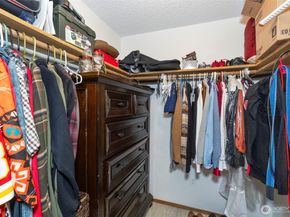 3400 Narrows View Lane NE 204, Bremerton WA 98310