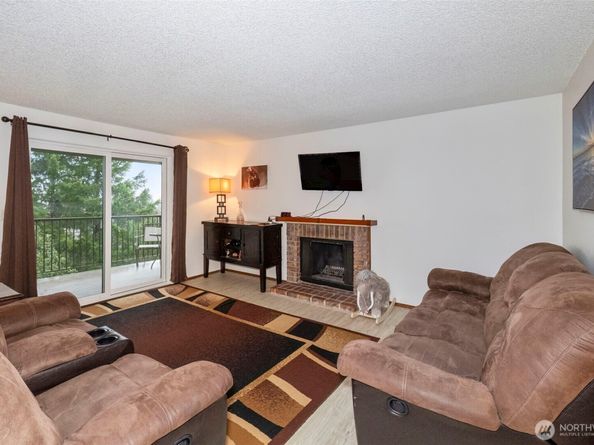 3400 Narrows View Lane NE 204, Bremerton WA 98310