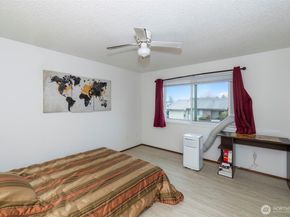 3400 Narrows View Lane NE 204, Bremerton WA 98310