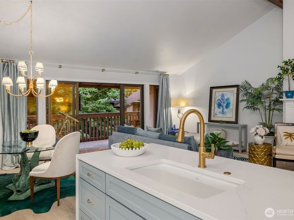 1518 NE 140th Street C6, Seattle WA 98125