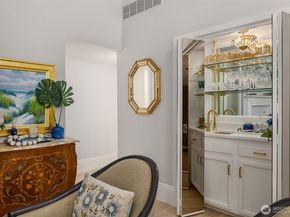 1518 NE 140th Street C6, Seattle WA 98125