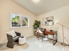 2558 NE 91st Street A, Seattle WA 98115