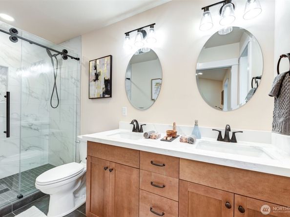 2558 NE 91st Street A, Seattle WA 98115