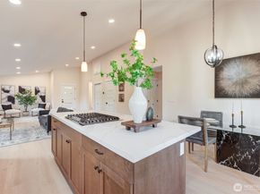 2558 NE 91st Street A, Seattle WA 98115