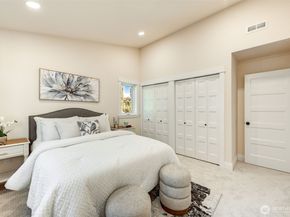 2558 NE 91st Street A, Seattle WA 98115