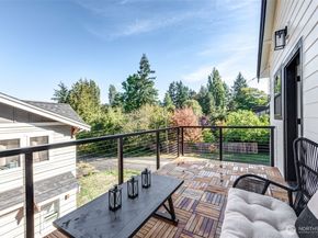 2558 NE 91st Street A, Seattle WA 98115