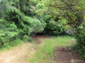 1818 Jackson Drive NW, Bremerton WA 98312