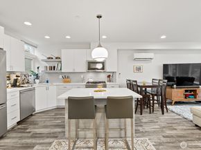 1422 E Cherry Street, Seattle WA 98122