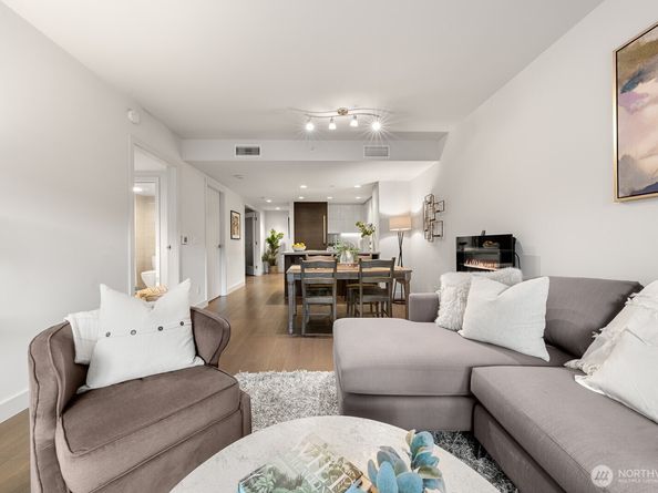 583 Battery Street 309N, Seattle WA 98121