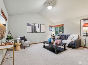8827 NE 148th Place, Kenmore WA 98028