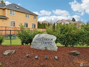 8827 NE 148th Place, Kenmore WA 98028