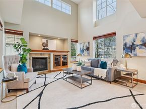 8827 NE 148th Place, Kenmore WA 98028