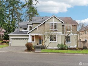 8827 NE 148th Place, Kenmore WA 98028