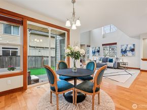 8827 NE 148th Place, Kenmore WA 98028