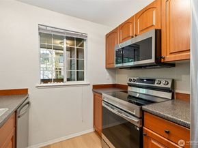 15433 Country Club Drive E202, Mill Creek WA 98012