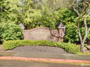 15433 Country Club Drive E202, Mill Creek WA 98012
