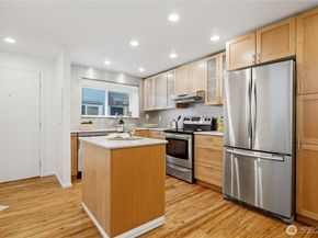 131 146th Avenue SE, Bellevue WA 98007