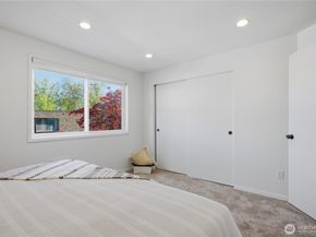 131 146th Avenue SE, Bellevue WA 98007