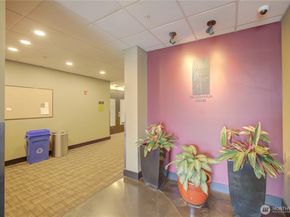 111 108th Avenue NE A215, Bellevue WA 98004