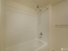 111 108th Avenue NE A215, Bellevue WA 98004