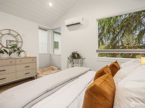 7030 Mary Avenue NW C, Seattle WA 98117