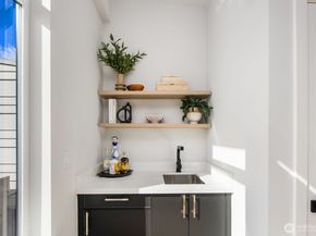 3625 Wallingford Avenue N A, Seattle WA 98103