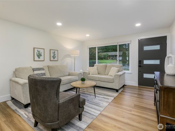 20323 12th Drive SE, Bothell WA 98012